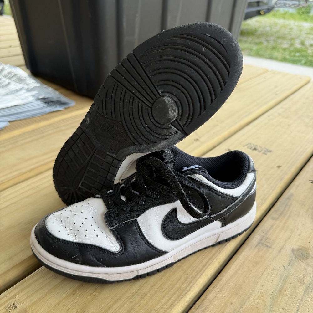 Nike Dunk Low Panda White Black Womens Size 7 Sneakers DD1503-101